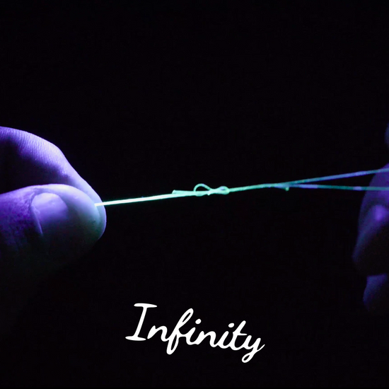 Infinity knot