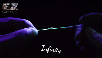 Infinity knot